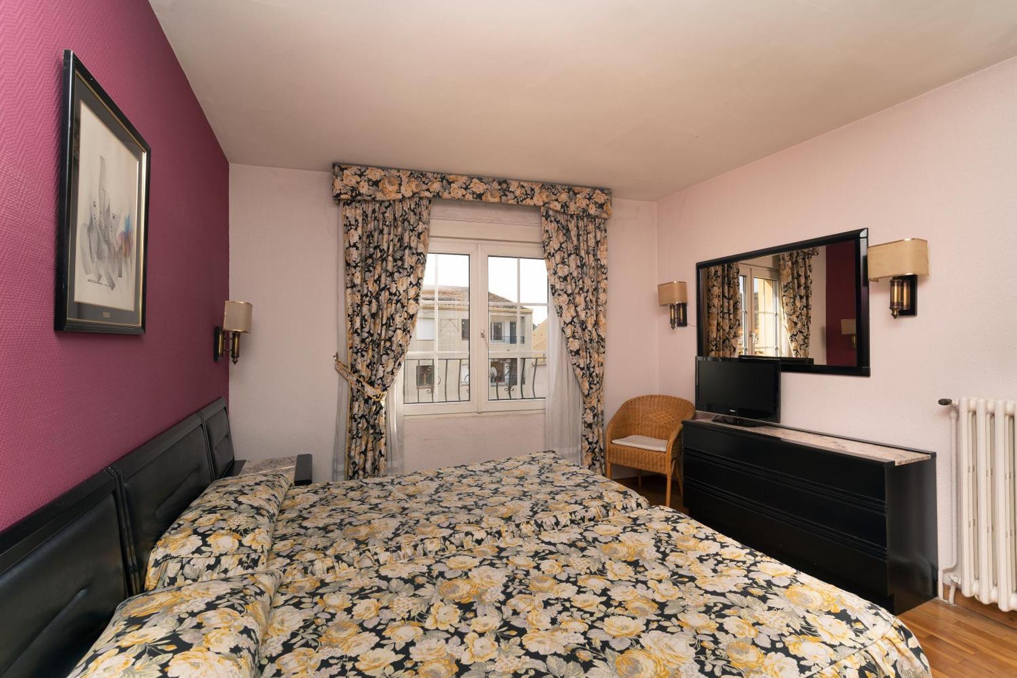 Hotel Tall De Conill Капельядес Экстерьер фото